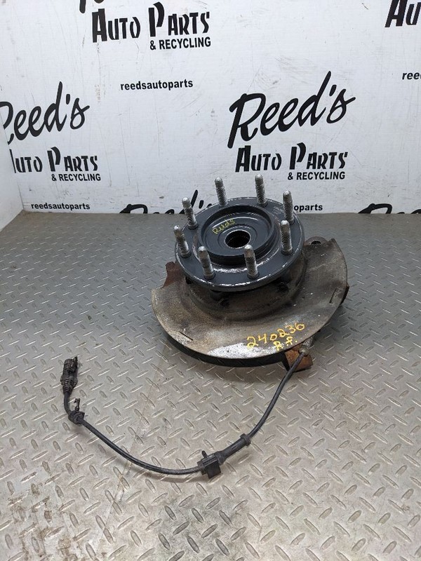 Passenger Front Spindle/Knuckle Fits 01-07 SIERRA 1500 PICKUP 1135357