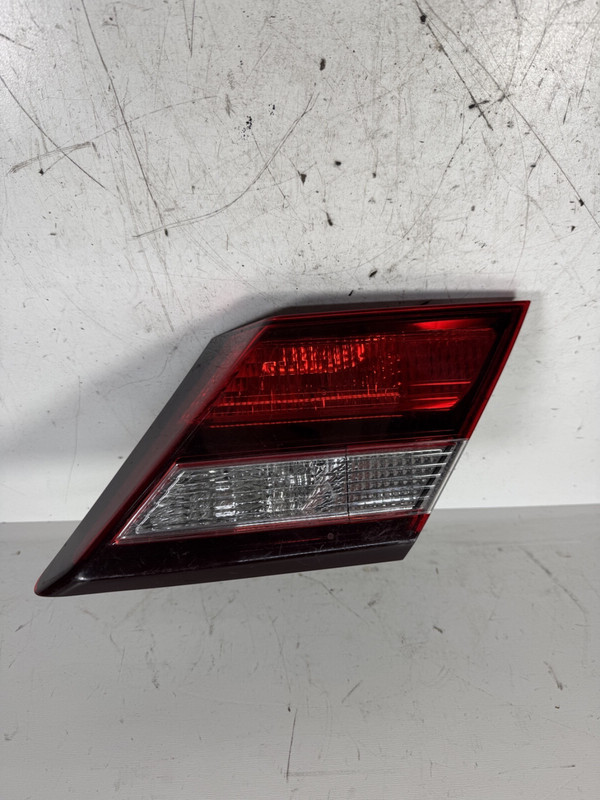 13-15 Honda Civic 4D Sedan Right Lid Tail Light Assembly 34150-TR0-A51 OEM