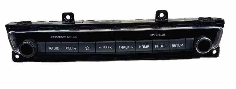 Kia Optima radio am fm 19 20 radio control panel no navigation OEM 96540D5GA0WK