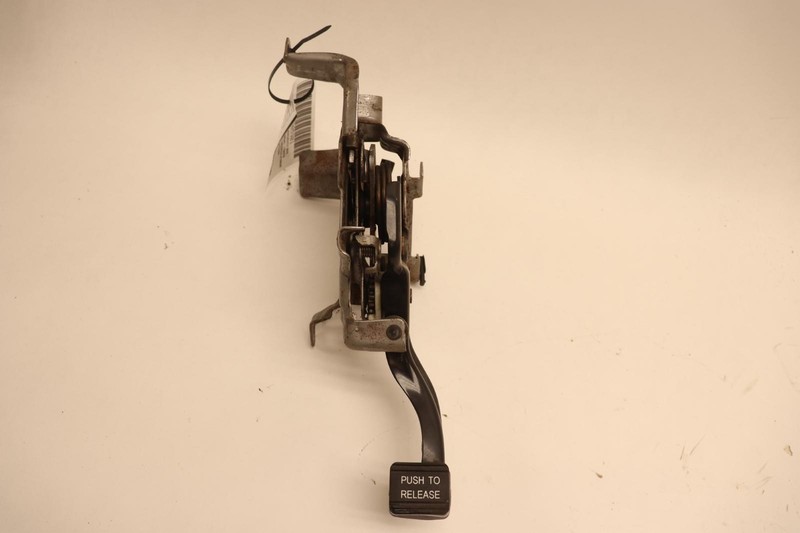 2011-2020 DODGE GRAND CARAVAN EMERGENCY PARK PARKING BRAKE PEDAL LEVER OEM