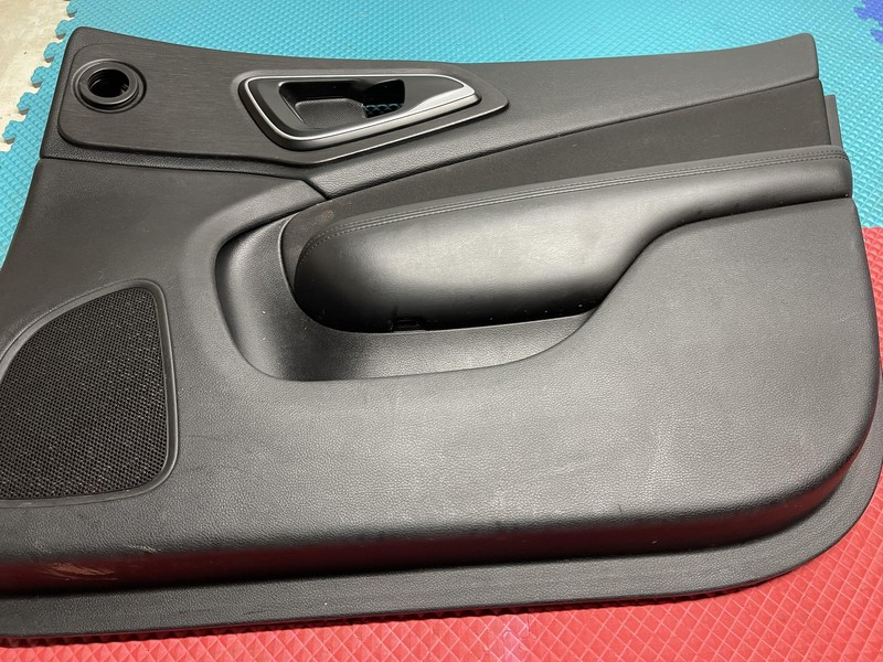 2015-2017 Chrysler 200 Right Passenger Interior Door Trim Panel Clean OEM
