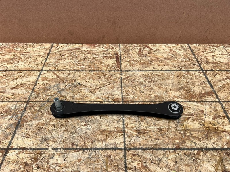 FORD MUSTANG MACH-E 2021-2026 OEM REAR LOWER CONTROL ARM ( FITS LEFT AND RIGHT )