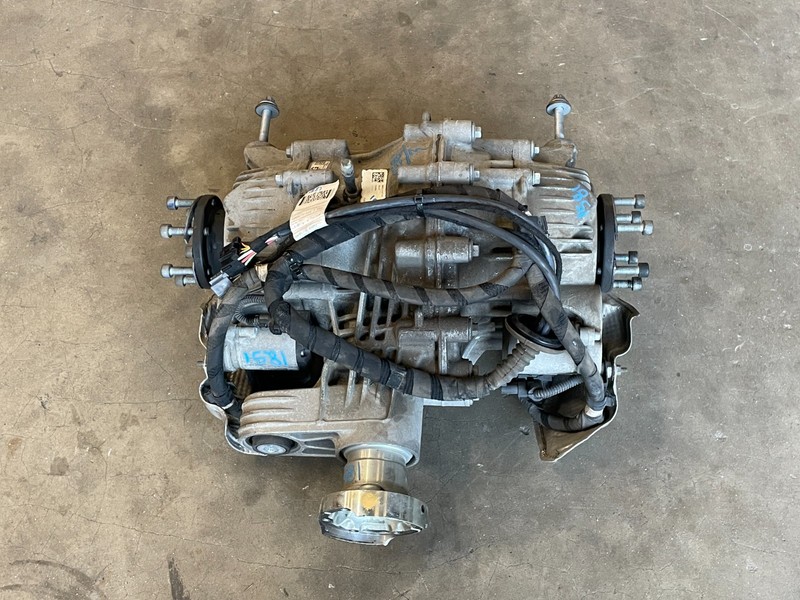 17-22 Alfa Romeo Giulia Quadrifoglio Rear Differential Diff 2.9L RWD 1581 OEM