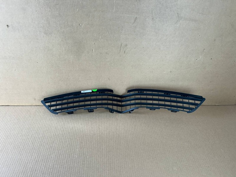 ✅ 16-20 Tesla Model X Front Bumper Upper Center Intake Grille 1050143-00-E
