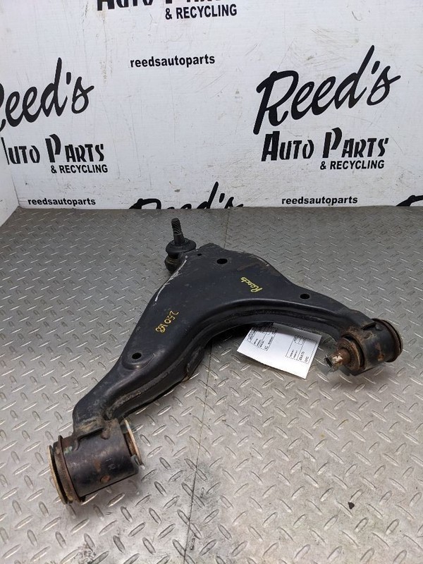 Passenger Right Lower Control Arm Front Fits 03-09 LEXUS GX470 1170036