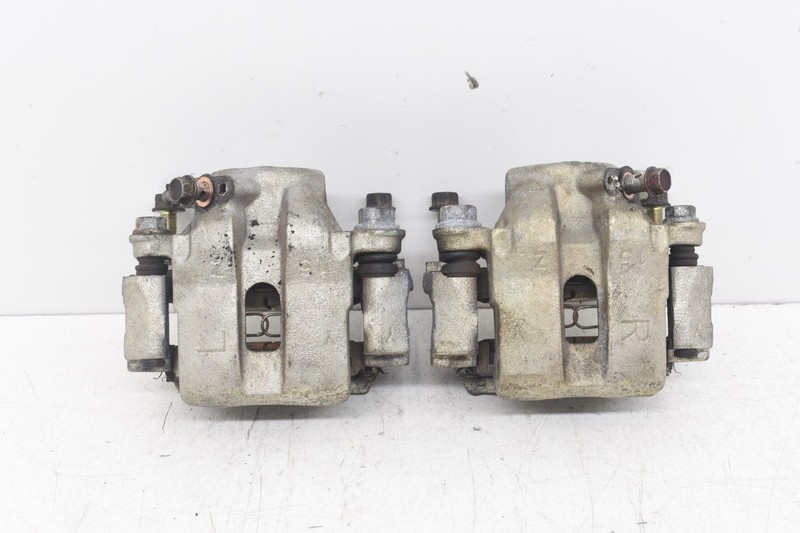 1997 Mazda Miata 1.8L Front Brake Calipers Assembly Left and Right OEM KW92