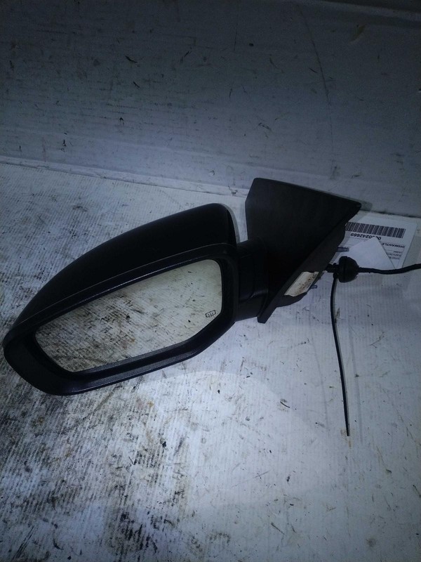 2014-2016 Dodge Dart Left Door Mirror Silver OEM 532547 102K Miles