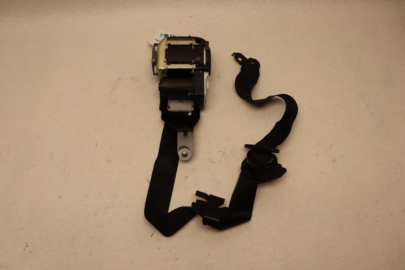 2012-2016 MERCEDES E-CLASS E350 W212 SEDAN FRONT LEFT DRIVER SEAT BELT OEM