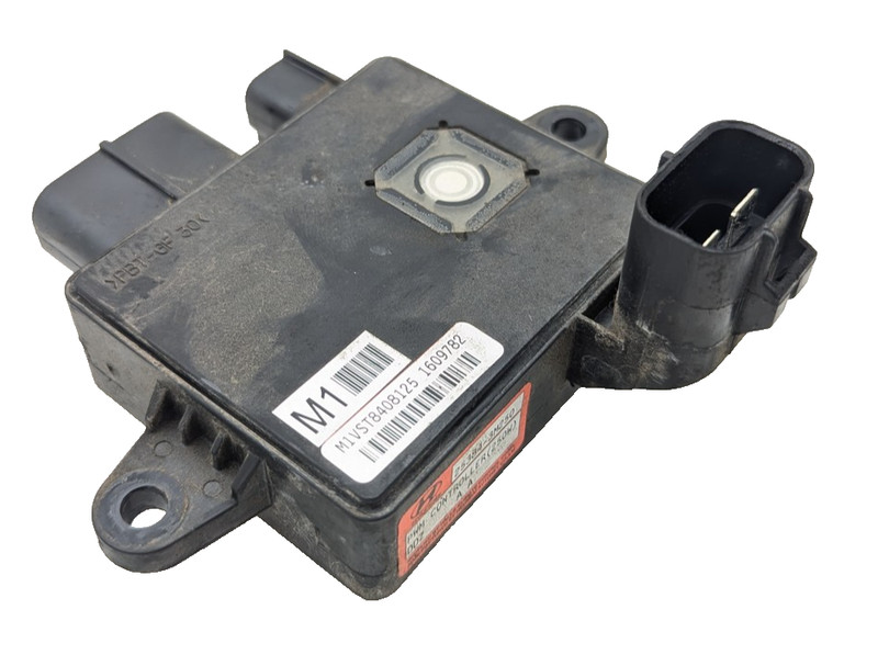 2009 Hyundai Genesis PWM / Fan / Motor Control Module 253843M250