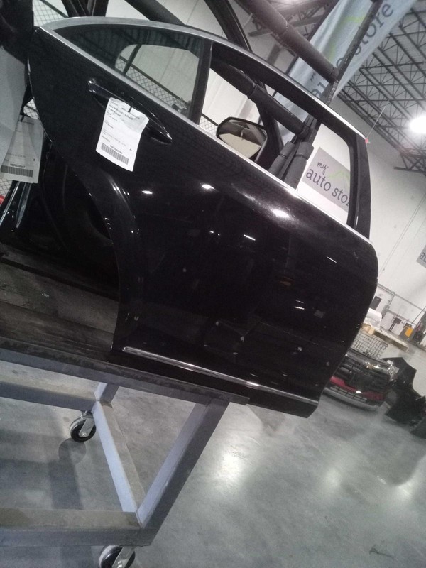 2012 Mercedes-Benz S-Class Right Rear Door 427146 - Used, Scratch, 171k Miles