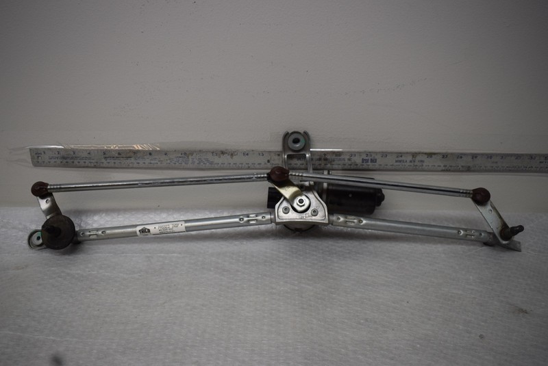 2017 RAM 1500 WINDSHIELD WIPER MOTOR FACTORY OEM
