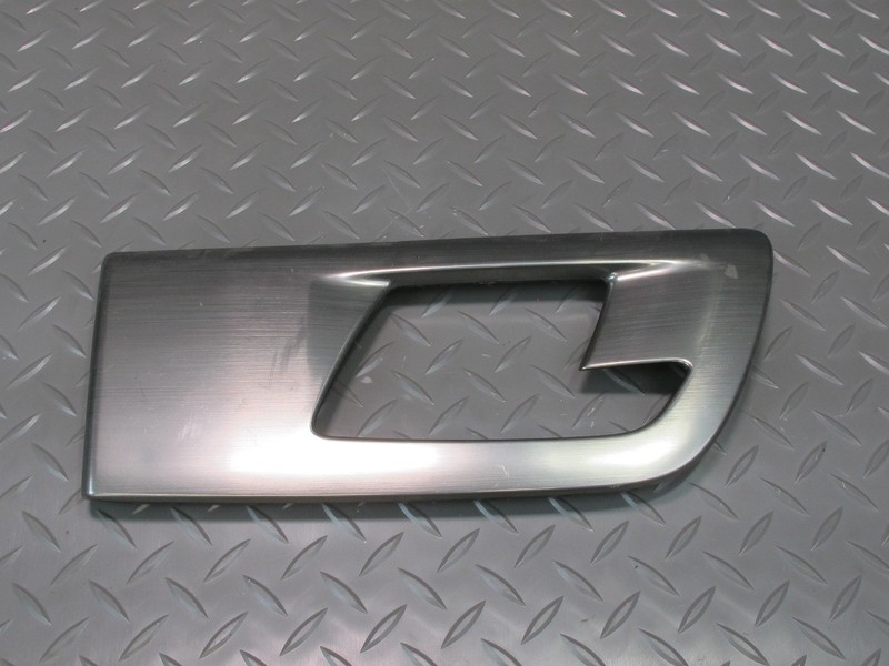 2008-2009 HUMMER H2 REAR RIGHT DOOR INTERIOR HANDLE TRIM BEZEL COVER PANEL