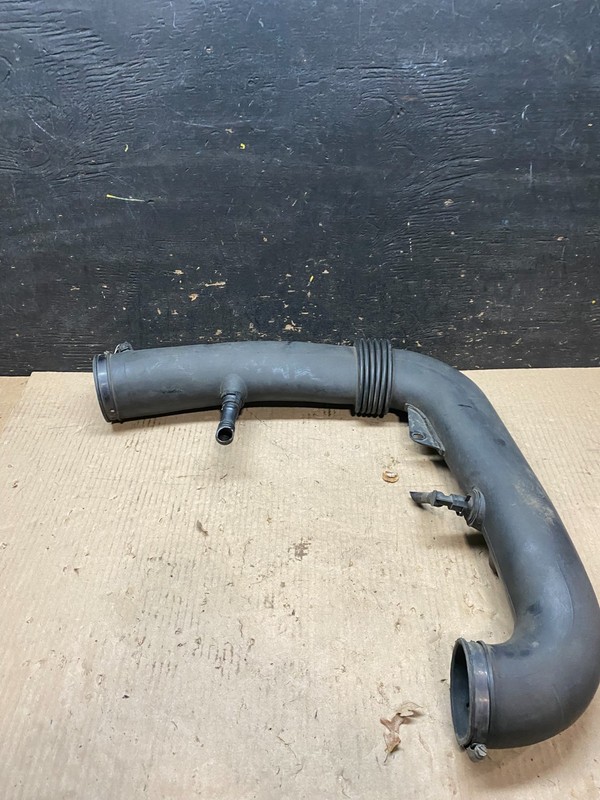 2000 to 2002 Jaguar S-Type Air Intake Hose Duct Tube OEMu7737 DG