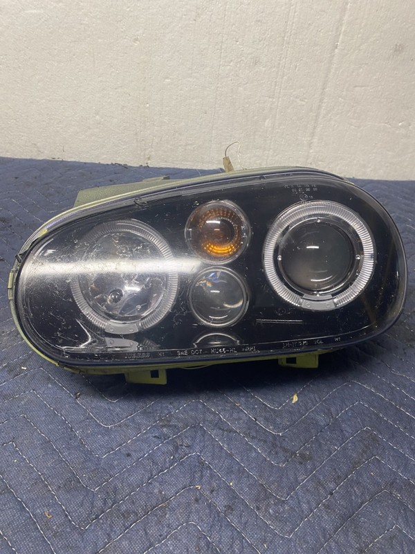 2000 Volkswagen Golf 2 Door VR6 Left Headlight OEM