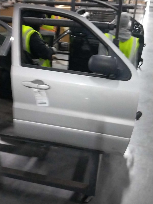 2006 Mercury Mariner Right Door 4DR SUV Used OEM Part 254588 185k Miles