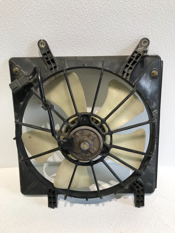 Cooling Fan For 1998-2002 Honda Accord 4Cyl Right side OEM