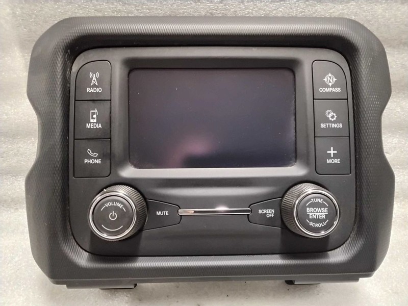 2021 Gladiator Multimedia Radio w/ Sirius XM 5.0 Inch Screen 14305 68467712AD