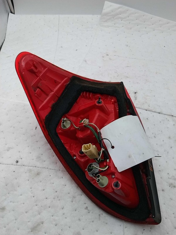 2008 Toyota RAV4 Right Tail Light Assembly Silver OEM 413407 170K Miles