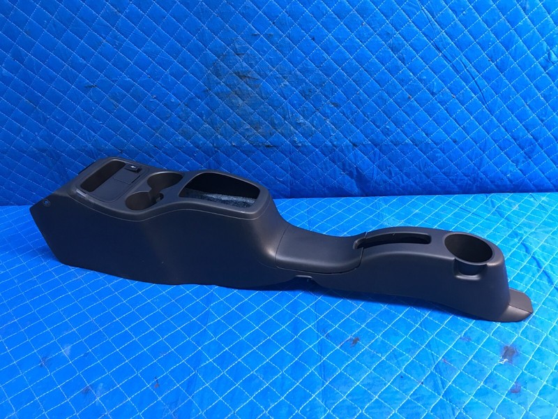 2017-2020 MITSUBISHI MIRAGE G4 CENTER CONSOLE PANEL ARM REST OEM