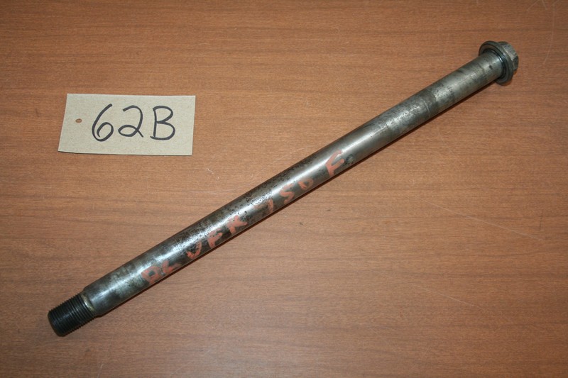 1986 Honda VFR750F Interceptor Rear Axle86
