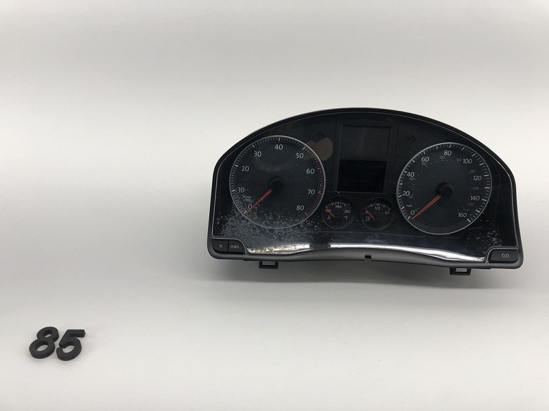 06-07 VOLKSWAGEN RABBIT FRONT LEFT DASHBOARD INSTRUMENT CLUSTER SPEEDOMETR OEM