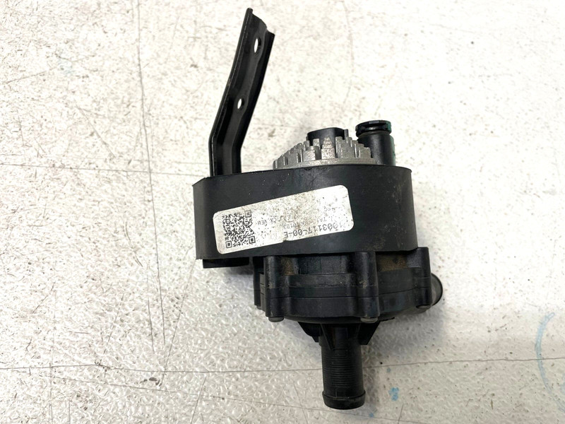 2012-2016 Tesla Model S Battery Cooling Auxiliary Water Pump W/Bracket OEM BTP1