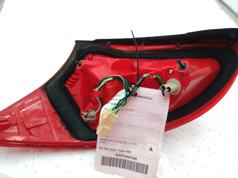 2008 Toyota RAV4 Right Tail Light Assembly Silver OEM 413407 133K Miles