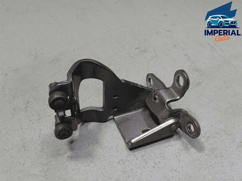 2011-20 Toyota Sienna Rear Driver Side Sliding Door Center Roller Hinge OEM 1H1