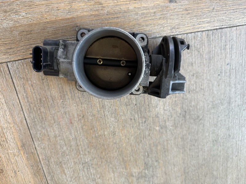 2003-2005 LINCOLN AVIATOR Throttle Body Valve Assembly 4.6L OEM