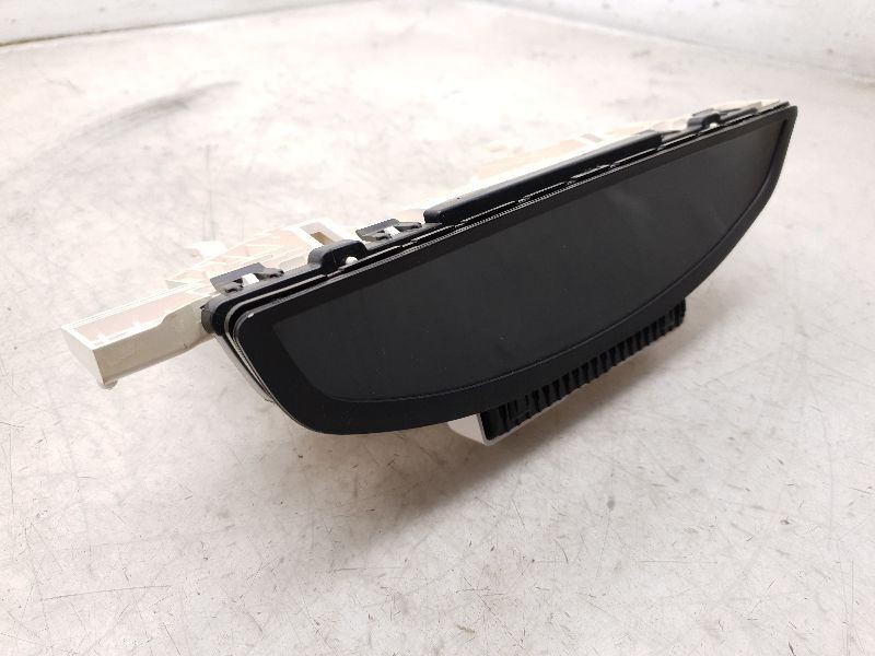 Info-GPS-TV Screen Dash Mounted ID 83290-0T013 Fits 10-16 VENZA