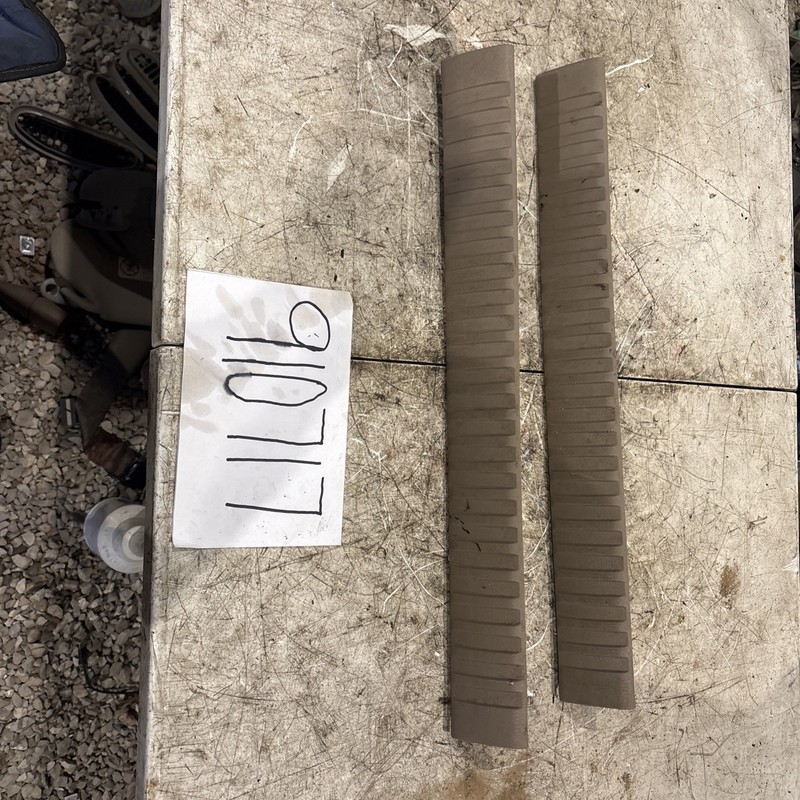 01-03 Dodge Durango Front Scuff Plate Set OEM