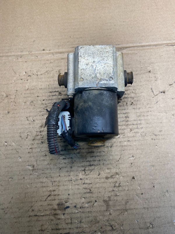 2003 - 2005 Chevrolet Silverado GMC Sierra ABS Anti-Lock Brake Module AB7345