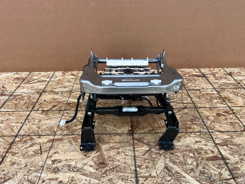 INFINITI QX60 2022-2026 OEM FRONT RIGHT RH LOWER SEAT TRACK FRAME WITH MOTORS
