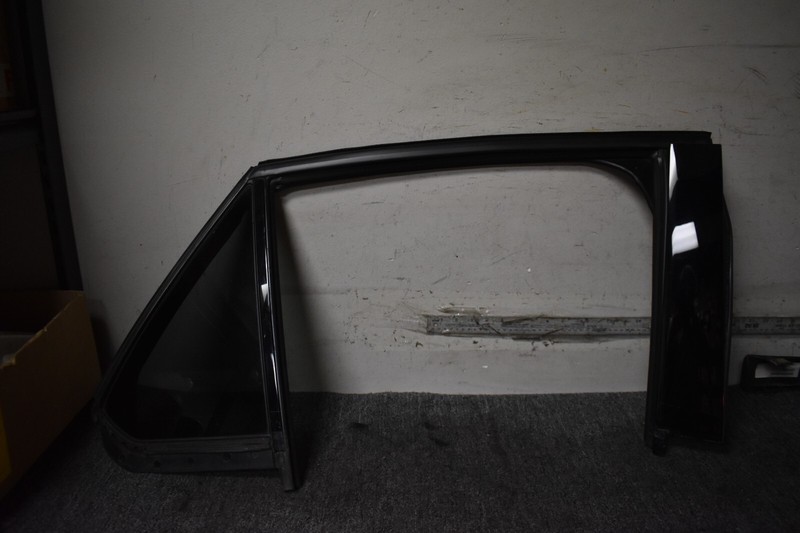 2020-2023 FORD EXPLORER RIGHT SIDE WINDOW TRIM FACTORY OEM