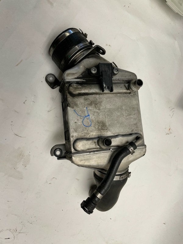 2012-2019 BMW 650I RH RIGHT SIDE AIR COOLER INTERCOOLER PART# 17517575404-03