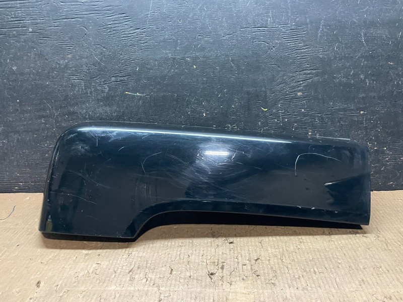 2006 to 2010 Hummer H3 Rear Right Flare Door Molding Trim OEM Y6717 DG