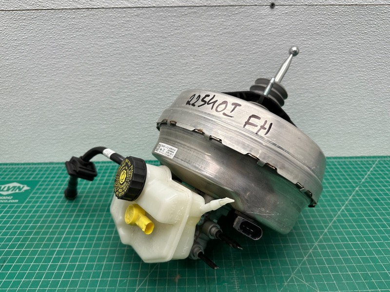 17-23 BMW 540i G30 POWER BRAKE MASTER CYLINDER W/ BOOSTER ASSEMBLY OEM