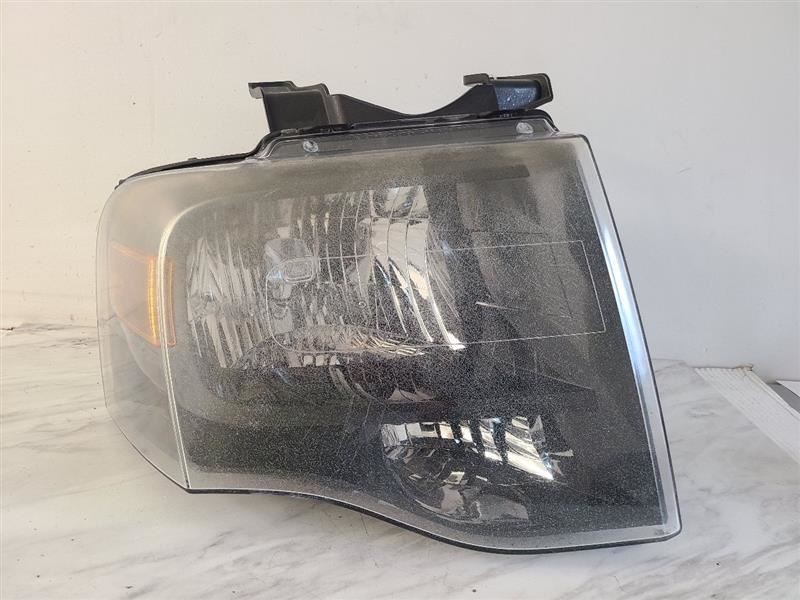 Passenger Headlight Blacked-out Shaded Background Fits 07-14 EXPEDITION 575565