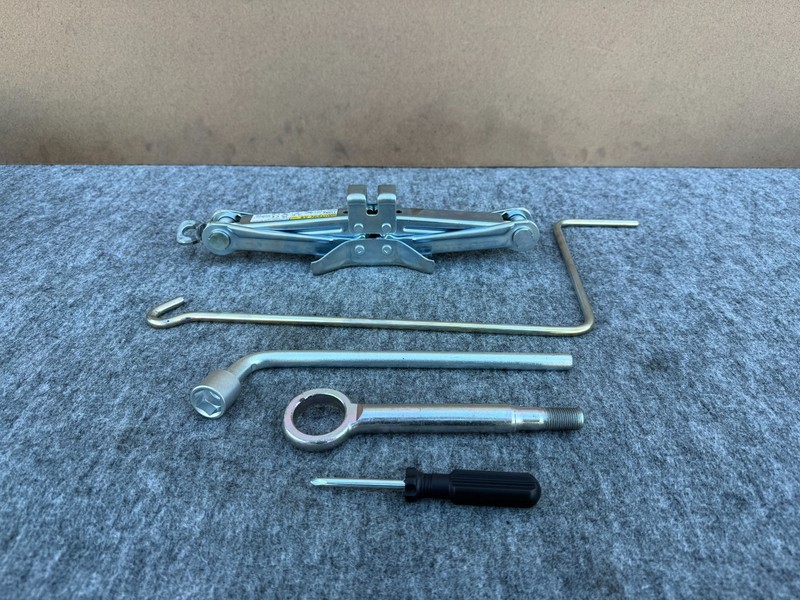 SUBARU WRX 2022-2025 OEM EMERGENCY SPARE TIRE WHEEL JACK & TOOL KIT