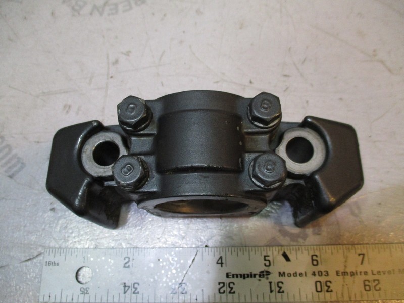 83491M, 83492M Mariner 40HP Outboard Lower Mount Housing