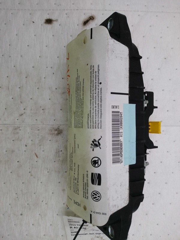 Used Right Instrument Panel Air Bag fits: 2014 Volkswagen Tiguan front passenger