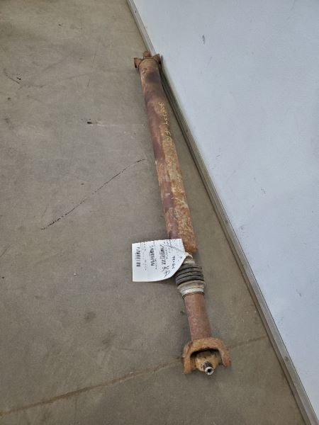 Front Drive Shaft 155" Wb 8-445 7.3L Diesel Fits 88-97 FORD F250 PICKUP 272806