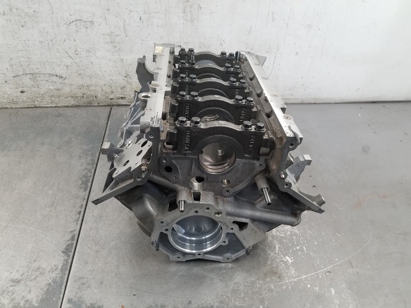 2025 Ford F150 Raptor R 5.2L Predator Bare Engine Block - Cracked #9168 i2