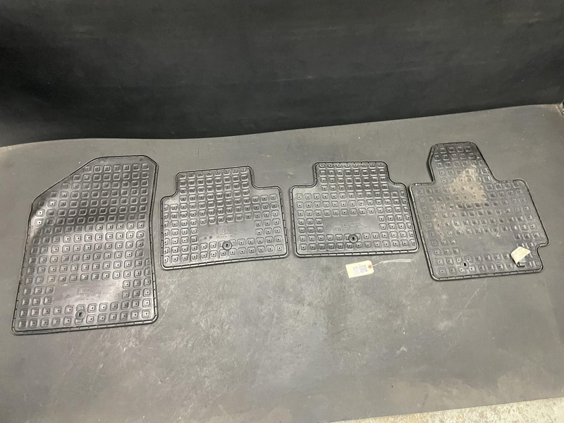4PC Front & Rear Floor Carpet Mat 2019 KIA Soul 2014 2015 2016 2017 2018