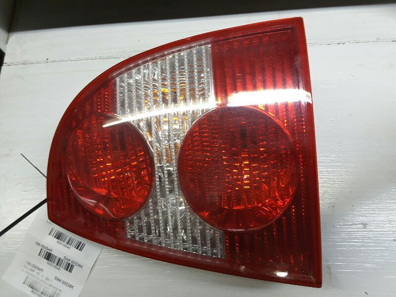 01 02 03 04 05 PASSAT R. TAIL LIGHT EXC. W8 SDN 100040