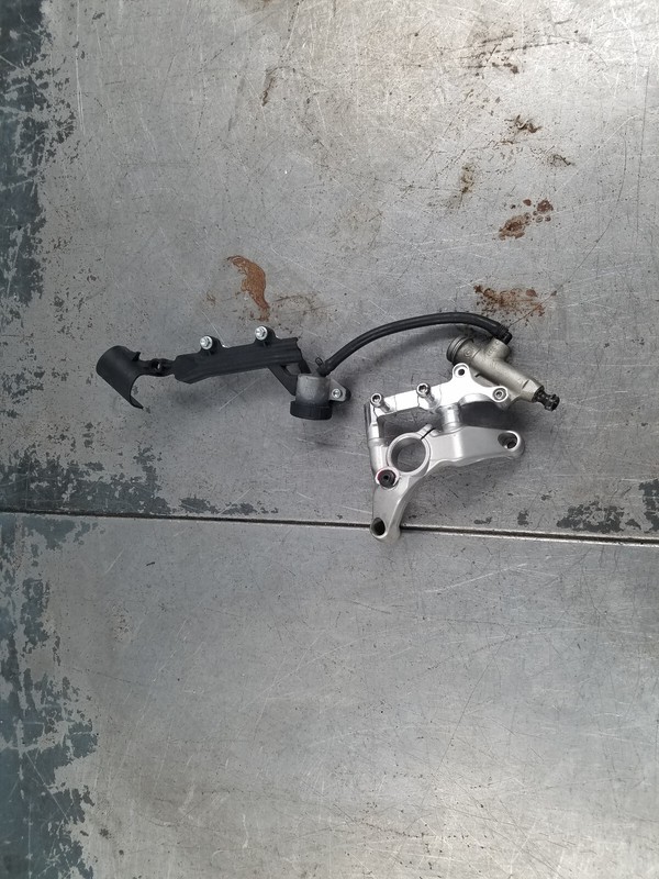 2012 Ducati 1199S Panigale Brembo Rear Brake Master Cylinder / Bracket #1953 L2