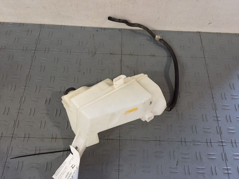 Coolant Reservoir VIN 5 1st Digit Usa Built Fits 17-20 ROGUE 3428199