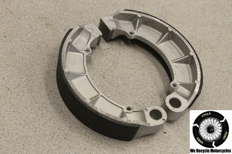 1987 HONDA VT 700 SHADOW REAR BRAKE SHOE BRAND NEW OEM VT700 87