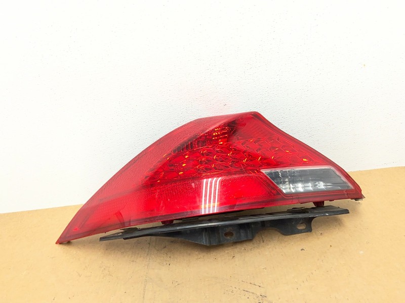 2006-2007 Honda Accord Coupe Left Driver LH Side Tail light Oem AC3203 DW