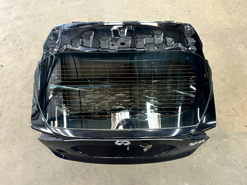 ⭐2017-2019 INFINITI QX30 REAR TRUNK LIFTGATE DECKLID HATCH BLACK OEM LOT2589